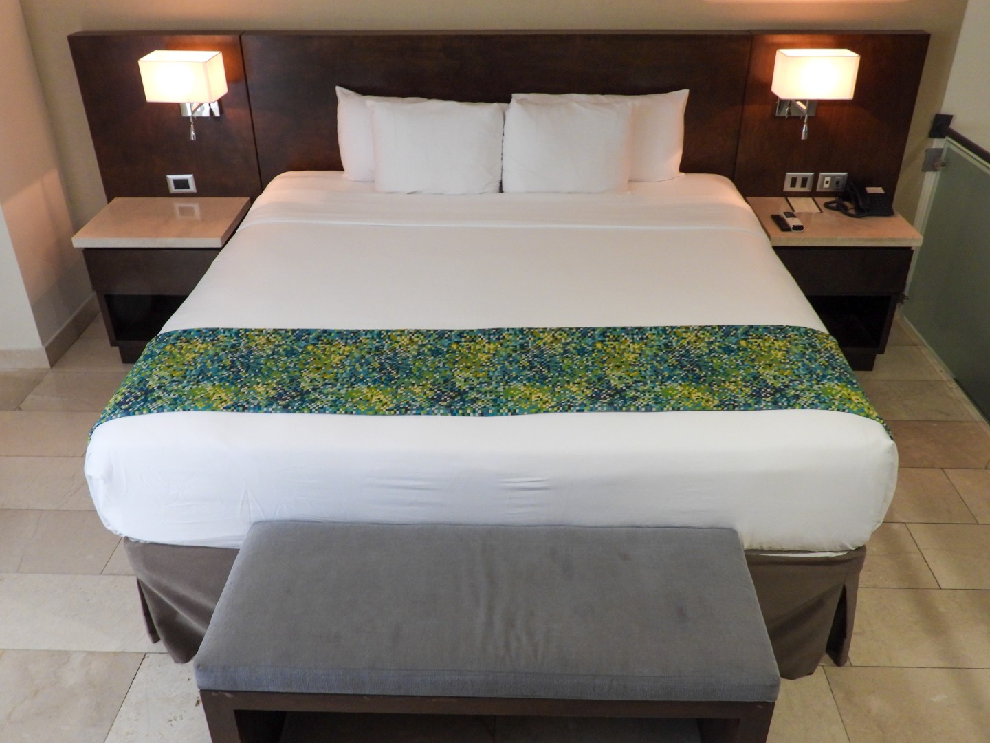 Hotel SevenCrown Center Room Jr Suite